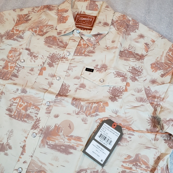 NWT Howler Brothers Men’s XL Texas Longhorns H Bar B Snapshirt Short Sleeve BEVO